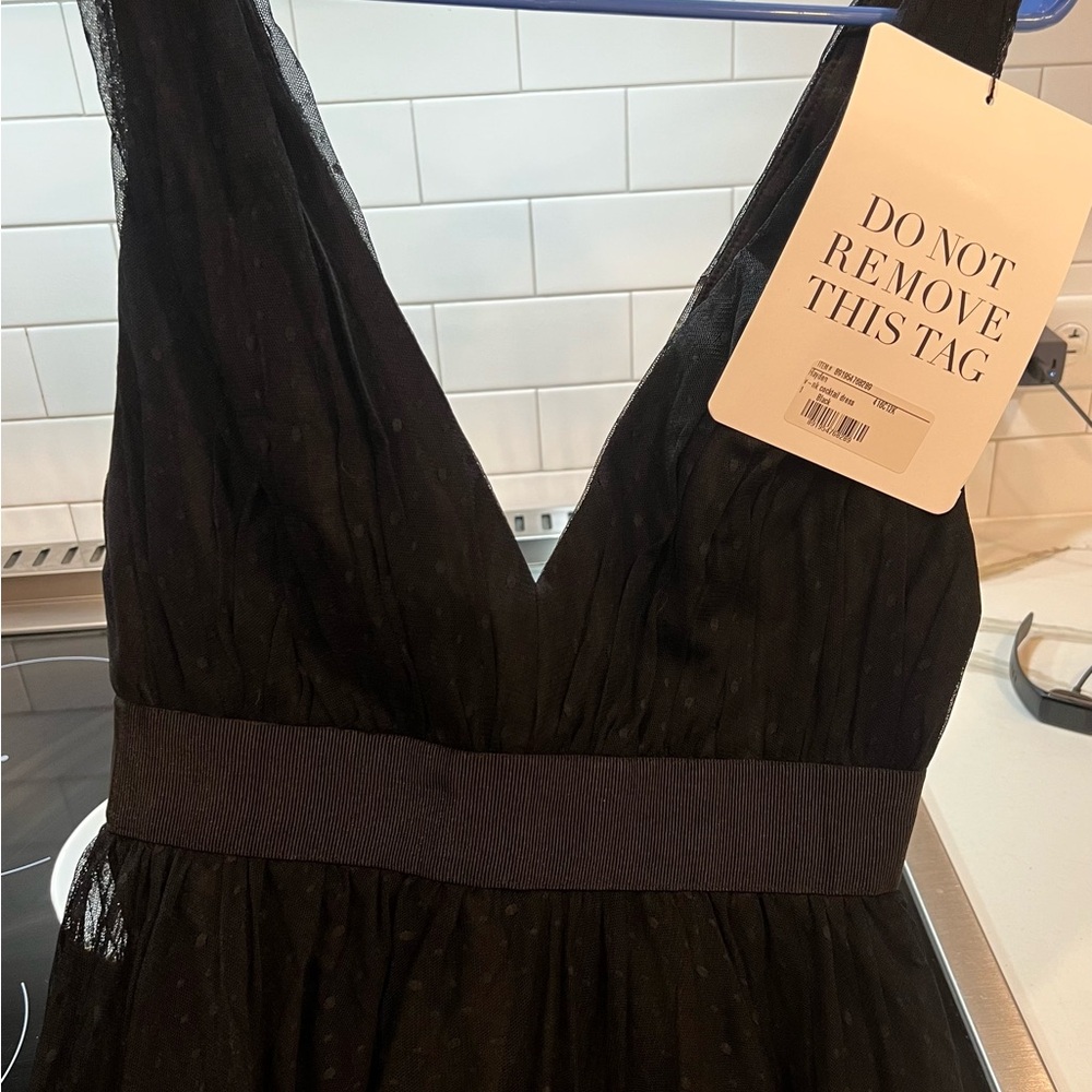 NWT - Hayden Los Angeles Chic Sleeveless Black Deep V-Neck Lace Cocktail Dress